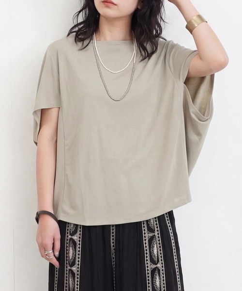 SELECT LEVERY（セレクトリベリー）の「接触冷感ドルマンイージーケアプルオーバー（Tシャツ/カットソー・レディース・ブルー/ベージュ/ブラック・MEDIUM/LARGE）」の12枚目の写真