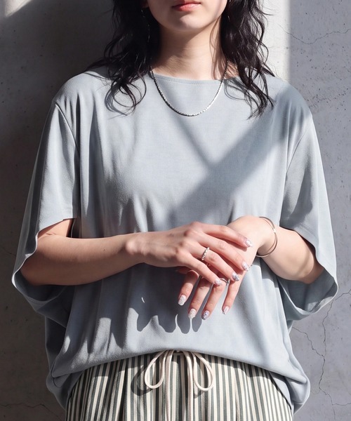 SELECT LEVERY（セレクトリベリー）の「接触冷感ドルマンイージーケアプルオーバー（Tシャツ/カットソー・レディース・ブルー/ベージュ/ブラック・MEDIUM/LARGE）」の16枚目の写真