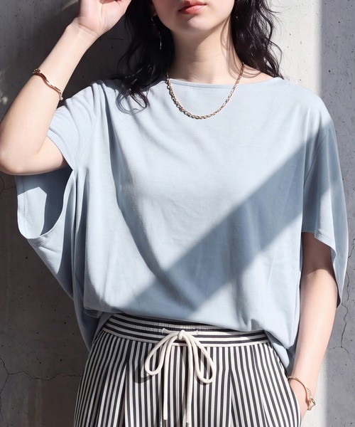 SELECT LEVERY（セレクトリベリー）の「接触冷感ドルマンイージーケアプルオーバー（Tシャツ/カットソー・レディース・ブルー/ベージュ/ブラック・MEDIUM/LARGE）」の17枚目の写真