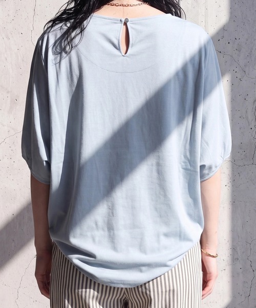 SELECT LEVERY（セレクトリベリー）の「接触冷感ドルマンイージーケアプルオーバー（Tシャツ/カットソー・レディース・ブルー/ベージュ/ブラック・MEDIUM/LARGE）」の21枚目の写真