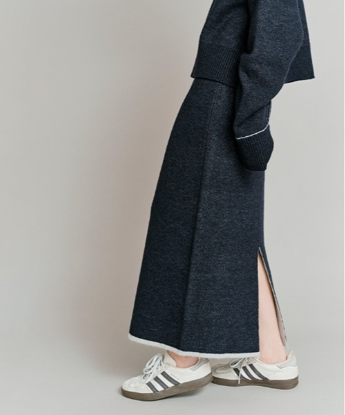 W:Huku(フーク)の「リバーシブル バイカラー ニット スカート / Reversible Bicolor Knit Skirt(スカート・レディース・ネイビー/ブラック/ブラウン・FREE)」の3枚目の写真