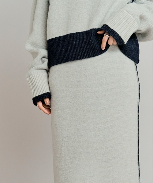 W:Huku(フーク)の「リバーシブル バイカラー ニット スカート / Reversible Bicolor Knit Skirt(スカート・レディース・ネイビー/ブラック/ブラウン・FREE)」の4枚目の写真
