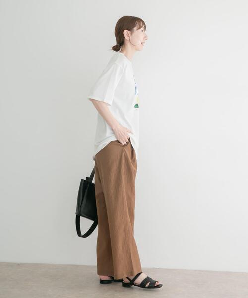 ITEMS URBANRESEARCH（アイテムズ アーバンリサーチ）の「ロゴビッグTシャツ（Tシャツ/カットソー・レディース・オフホワイト/グレー/ブラウン・FREE）」の5枚目の写真