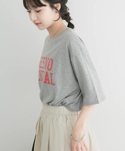 ITEMS URBANRESEARCH（アイテムズ アーバンリサーチ）の「ロゴビッグTシャツ（Tシャツ/カットソー・レディース・オフホワイト/グレー/ブラウン・FREE）」の12枚目の写真