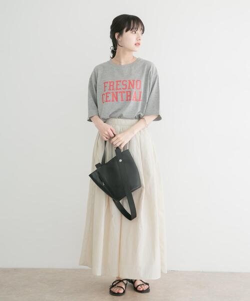 ITEMS URBANRESEARCH（アイテムズ アーバンリサーチ）の「ロゴビッグTシャツ（Tシャツ/カットソー・レディース・オフホワイト/グレー/ブラウン・FREE）」の15枚目の写真