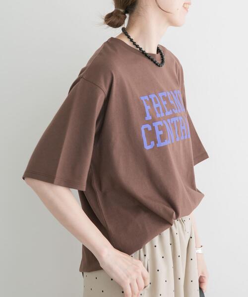 ITEMS URBANRESEARCH（アイテムズ アーバンリサーチ）の「ロゴビッグTシャツ（Tシャツ/カットソー・レディース・オフホワイト/グレー/ブラウン・FREE）」の15枚目の写真