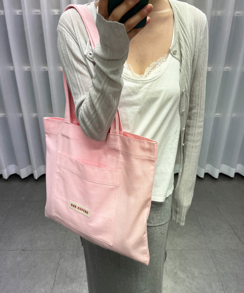 DER KOFFER（デルコッファー）の「SHOPPER POCKET BAG [L/PINK]（エコバッグ/サブバッグ・レディース・その他・FREE）」の4枚目の写真