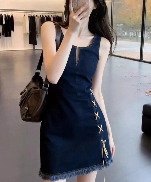semplice（センプリチェ）の「ノースリーブデニムワンピース（ワンピース・レディース・ブルー・S/M/L）」の7枚目の写真