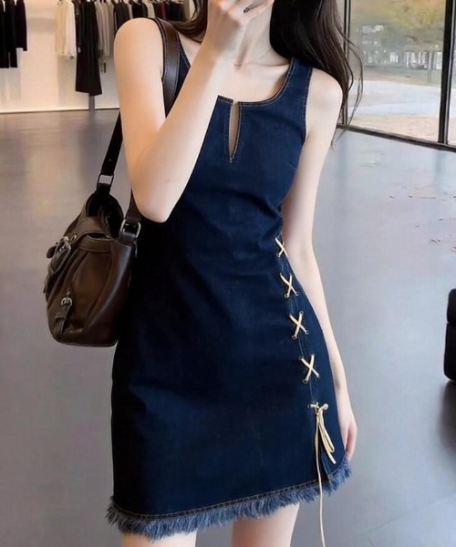 semplice（センプリチェ）の「ノースリーブデニムワンピース（ワンピース・レディース・ブルー・S/M/L）」の6枚目の写真