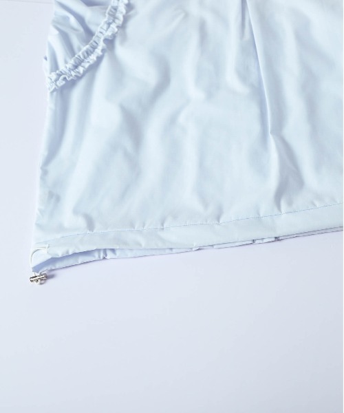 AMELY（エミリー）の「フリルピンタック裾ドロストブラウス（シャツ/ブラウス・レディース・ブルー/ブラック/ホワイト・フリー）」の5枚目の写真