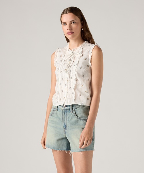 Levi's(リーバイス)の「Levi's/リーバイス シェルビー スリム スリーブレスブラウス(シャツ/ブラウス・レディース・ホワイト・XS/M/S)」の2枚目の写真