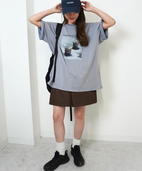 gossara(ゴサラ)の「【ラフなのに絵になる。フォトプリントTシャツ】ピグメント加工プリントT(Tシャツ/カットソー・レディース・ホワイト/ブルー/ベージュ・FREE)」の13枚目の写真