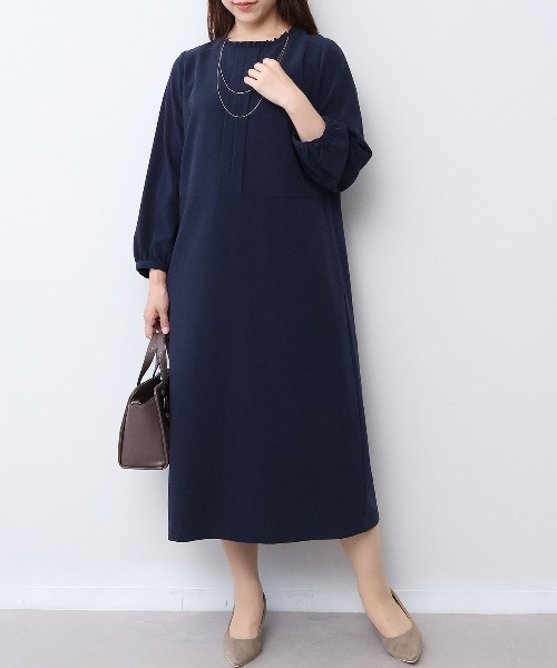 fleur by mint breeze(フルールバイミントブリーズ)の「【L~5L 大きいサイズ】フリルネック切替えワンピース(ワンピース・レディース・ネイビー/ブラック・LL/5L/4L/3L)」の2枚目の写真