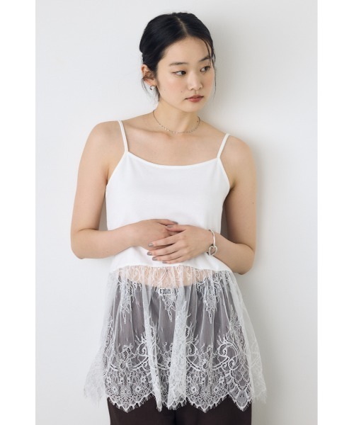 AZUL by moussy(アズールバイマウジー)の「インナーレースキャミソール(キャミソール・レディース・ブラック/オフホワイト/ホワイト系その他/ブラック系その他・FREE)」の1枚目の写真