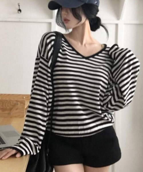 semplice(センプリチェ)の「カットソー【韓国ファッション】(Tシャツ/カットソー・レディース・ブラック/グレー・F)」の2枚目の写真