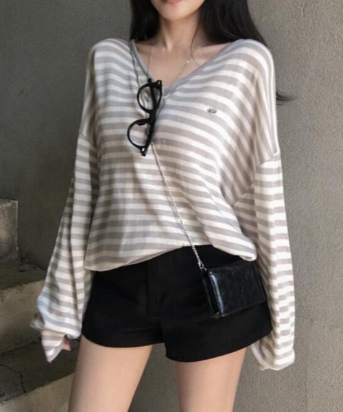 semplice(センプリチェ)の「カットソー【韓国ファッション】(Tシャツ/カットソー・レディース・ブラック/グレー・F)」の7枚目の写真