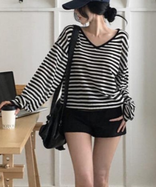 semplice(センプリチェ)の「カットソー【韓国ファッション】(Tシャツ/カットソー・レディース・ブラック/グレー・F)」の9枚目の写真