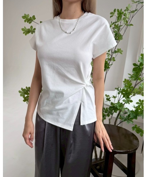 yoriMi(ヨリミー)の「ウエストカバースリット半袖Tシャツ(Tシャツ/カットソー・レディース・ホワイト/ブラック・FREE)」の7枚目の写真