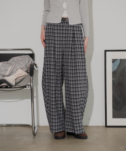 JUMELLE（ジュメロ）の「リラックスチェックパンツ（その他パンツ・レディース・ブラック/ブラウン・SMALL/MEDIUM）」の12枚目の写真