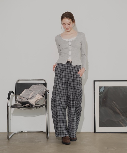 JUMELLE（ジュメロ）の「リラックスチェックパンツ（その他パンツ・レディース・ブラック/ブラウン・SMALL/MEDIUM）」の14枚目の写真