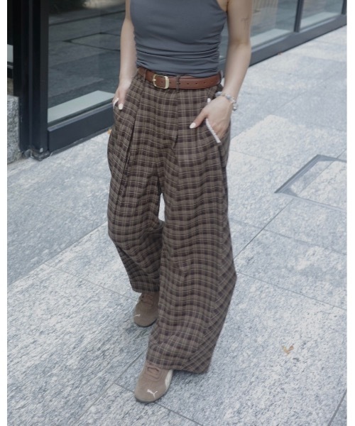 JUMELLE（ジュメロ）の「リラックスチェックパンツ（その他パンツ・レディース・ブラック/ブラウン・SMALL/MEDIUM）」の22枚目の写真