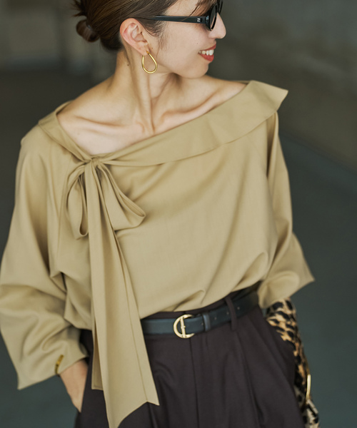 VERMEIL par iena(ヴェルメイユパーイエナ)の「ボートネックリボンブラウス(シャツ/ブラウス・レディース・ブラックミックス/キャメル・FREE)」の16枚目の写真