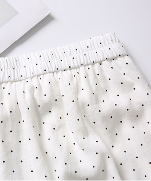 &soiree(アンドソワレ)の「ベルトデザインプチドットワイドパンツ(その他パンツ・レディース・ホワイト・MEDIUM/LARGE/X-LARGE/SMALL)」の4枚目の写真