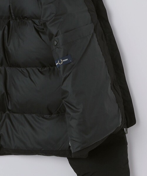 SHIPS(シップス)の「FRED PERRY: J1309 R/S PADDED JACKET(ダウンジャケット/コート・メンズ・ブラック・MEDIUM/LARGE)」の7枚目の写真