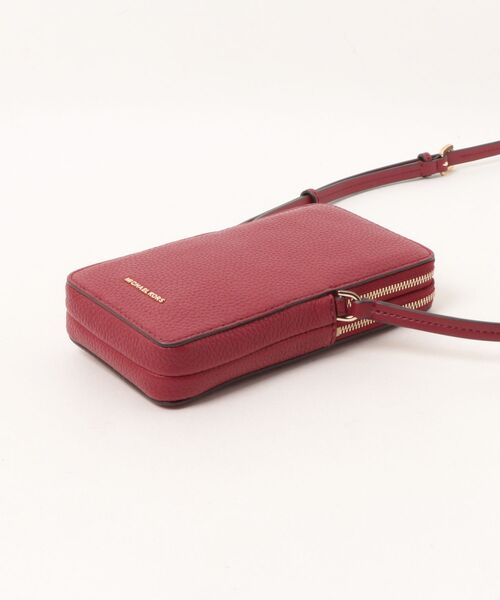 MICHAEL KORS（マイケルコース）の「JET SET ペブルレザー スマートフォン クロスボディ スモール（ショルダーバッグ・レディース・レッド系・FREE）」の7枚目の写真