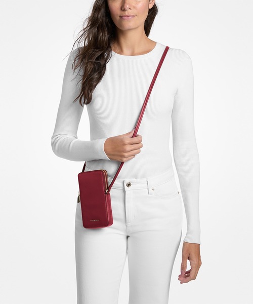 MICHAEL KORS（マイケルコース）の「JET SET ペブルレザー スマートフォン クロスボディ スモール（ショルダーバッグ・レディース・レッド系・FREE）」の2枚目の写真