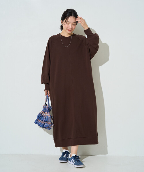 FREAK'S STORE(フリークスストア)の「限定展開 裏毛 ルーズ オーバー ワンピース(ワンピース・レディース・レッド/ブラック/グレー/ネイビー/ダークブラウン・フリ-)」の4枚目の写真