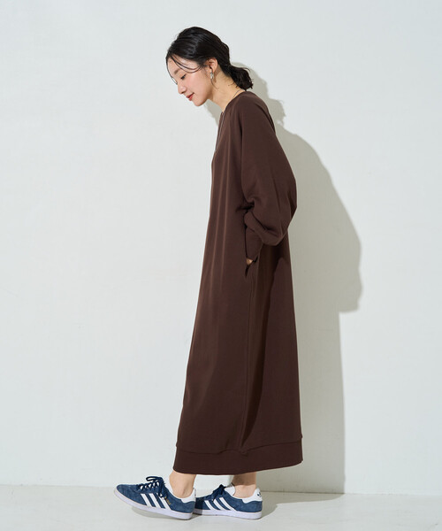 FREAK'S STORE(フリークスストア)の「限定展開 裏毛 ルーズ オーバー ワンピース(ワンピース・レディース・レッド/ブラック/グレー/ネイビー/ダークブラウン・フリ-)」の17枚目の写真