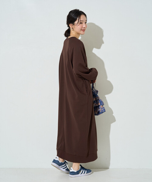 FREAK'S STORE(フリークスストア)の「限定展開 裏毛 ルーズ オーバー ワンピース(ワンピース・レディース・レッド/ブラック/グレー/ネイビー/ダークブラウン・フリ-)」の18枚目の写真