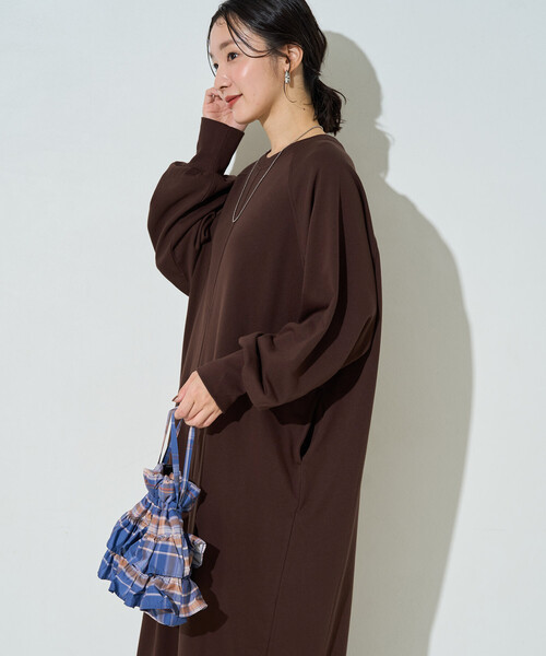 FREAK'S STORE(フリークスストア)の「限定展開 裏毛 ルーズ オーバー ワンピース(ワンピース・レディース・レッド/ブラック/グレー/ネイビー/ダークブラウン・フリ-)」の20枚目の写真