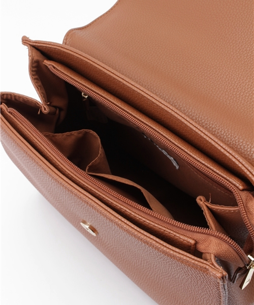 mystic(ミスティック)の「【mystic】フラップ2WAYBAG(トートバッグ・レディース・グレー/ブラック/キャメル/ベージュ/ピンク・フリ-)」の8枚目の写真