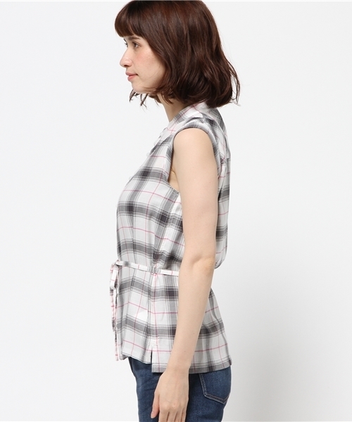 X-girl(エックスガール)の「PLAID SLEEVELESS SHIRT /シャツ/ブラウス/チェック/シンプル/刺繍/袖なし/ノースリーブ(シャツ/ブラウス・レディース・ホワイト/ブラック・1/2)」の4枚目の写真