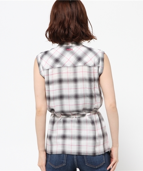 X-girl(エックスガール)の「PLAID SLEEVELESS SHIRT /シャツ/ブラウス/チェック/シンプル/刺繍/袖なし/ノースリーブ(シャツ/ブラウス・レディース・ホワイト/ブラック・1/2)」の5枚目の写真