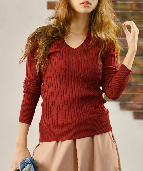 coca（coca）（コカ）の「優しい肌触りのVネックケーブルニット（ニット/セーター・レディース・グレー/ネイビー/ブラック/ワイン/ホワイト・ONE SIZE/M/L）」の5枚目の写真