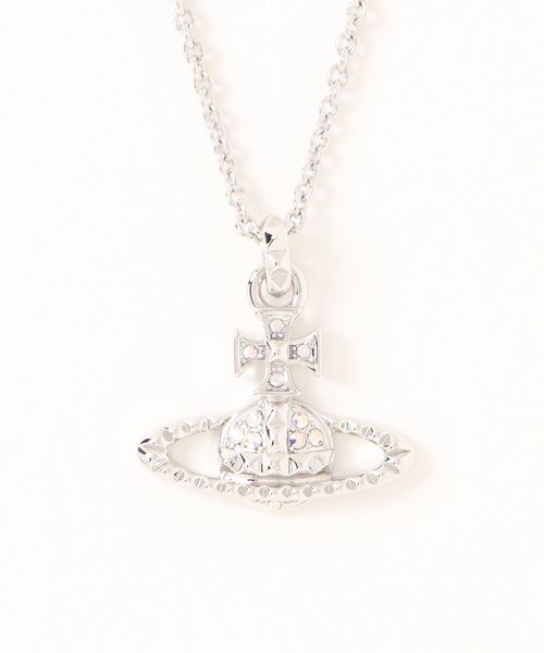 Vivienne Westwood（ヴィヴィアンウエストウッド）の「MAYFAIR BAS RELIEF PENDANT（ネックレス・レディース・ピンクゴールド/シルバー/ゴールド/ゴールド系その他/Black/ブラック/ブルー/パープル/ゴールド系/グリーン/シルバー×ブルー/ブラック×レッド/パープル系その他/シルバー系その他/シルバー系その他3/ピンク系その他・FREE）」の10枚目の写真