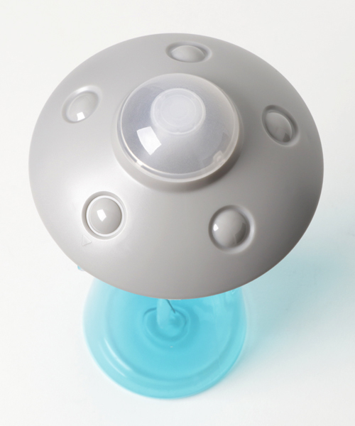 LEADWORKS（レッドワークス）の「UFOソープポンプ カウ ブルー（キッチンツール・レディース・クリアブルー・FREE）」の3枚目の写真