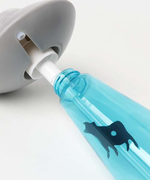 LEADWORKS（レッドワークス）の「UFOソープポンプ カウ ブルー（キッチンツール・レディース・クリアブルー・FREE）」の5枚目の写真