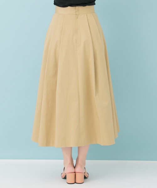 URBAN RESEARCH（アーバンリサーチ）の「UR チノタックロングスカート（スカート・レディース・オフホワイト/ベージュ・38/36）」の15枚目の写真