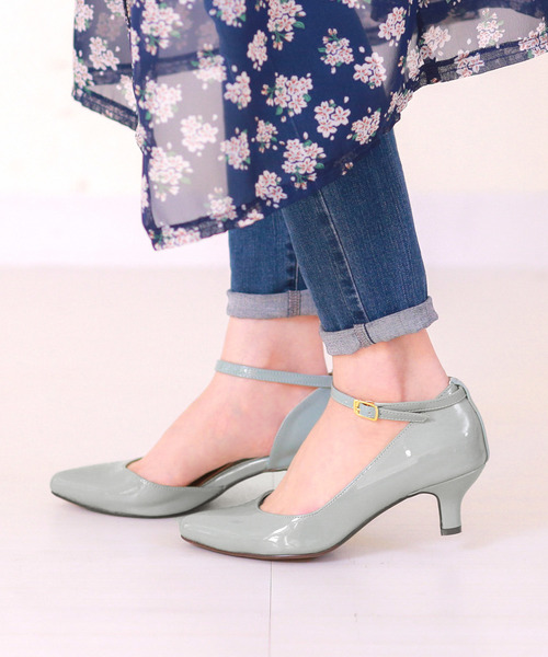 flune（フリューン）の「サイドカット ストラップパンプス（パンプス・レディース・キャメル/グレー/ブラック系その他/ナチュラル/ホワイト/ベージュ系その他/スモークピンク/ピンク系その他/その他/ブラック系その他2/ピンク/グリーン系その他/ブラック/カーキ/モカ/ゴールド/シルバー/レッド系その他/ボルドー/ブルー系その他/ブラック系その他3/ピンク系その他2/その他2/グレー系その他/ライトベージュ/ライトグリーン/その他3/ライトグレー・21.5cm/21.0cm/24.0cm/23.0cm/24.5cm/22.5cm/25.0cm/26.0cm/27.0cm/26.5cm/23.5cm/25.5cm/22.0cm）」の14枚目の写真