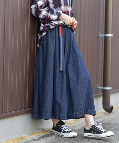 rps（アールピーエス）の「ラインベルト付フレアースカート（スカート・レディース・ブラック/インディゴブルー/ブルー/カーキブラウン・M）」の4枚目の写真