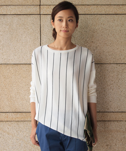 BEAUTY&YOUTH UNITED ARROWS(ビューティーアンドユースユナイテッドアローズ)の「BYBC ∵ソモウスクエアプルオーバー (bl)(fyoww) ◆(ニット/セーター・レディース・ホワイト/グレー/ネイビー/レッド/オフホワイト/ダークグレー・FREE)」の2枚目の写真