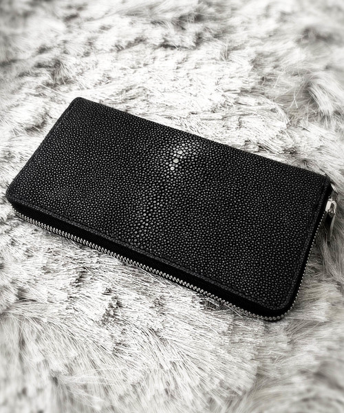DECADE(ディケイド)の「スティングレーラウンドウォレット DECADE(No-01097) Stingray Leather Round Wallet エイ革(財布)」|ブラック×シルバー