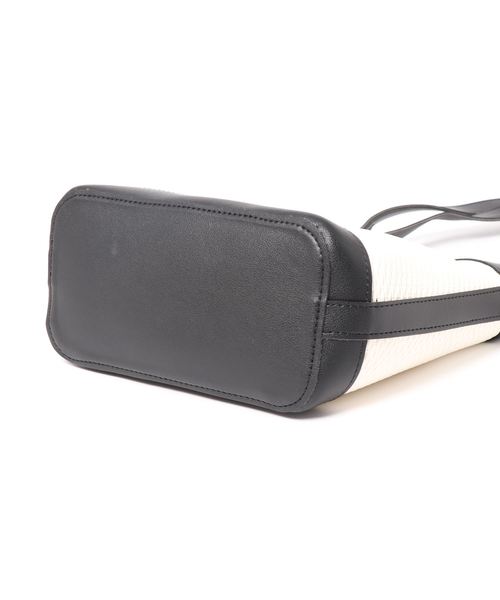 KOBE LETTUCE(コウベレタス)の「フロント金具配色ショルダーバッグ(ショルダーバッグ・レディース・ベージュ/ブラウン/ブラック・FREE)」の16枚目の写真