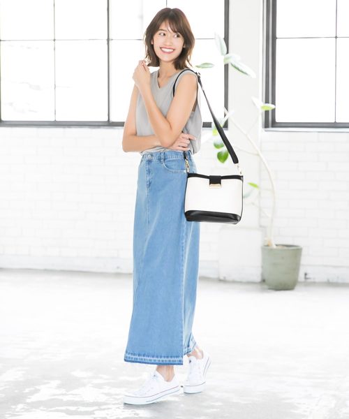 KOBE LETTUCE(コウベレタス)の「フロント金具配色ショルダーバッグ(ショルダーバッグ・レディース・ベージュ/ブラウン/ブラック・FREE)」の15枚目の写真