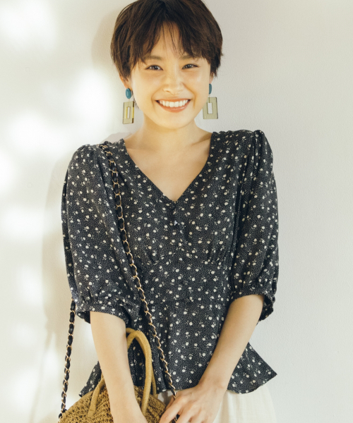 Heather（ヘザー）の「高橋愛コラボハナガラブラウス　847825（シャツ/ブラウス・レディース・ホワイト系その他/ブラック系その他/レッド系その他・FREE）」の2枚目の写真