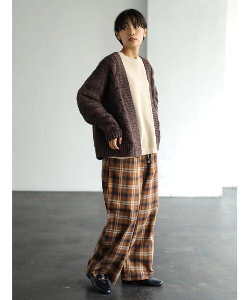 AMERICAN HOLIC(アメリカンホリック)の「ケーブルニットショートカーディガン *(カーディガン/ボレロ・レディース・ブラウン/アイボリー/ベージュ系その他2・FREE)」の17枚目の写真